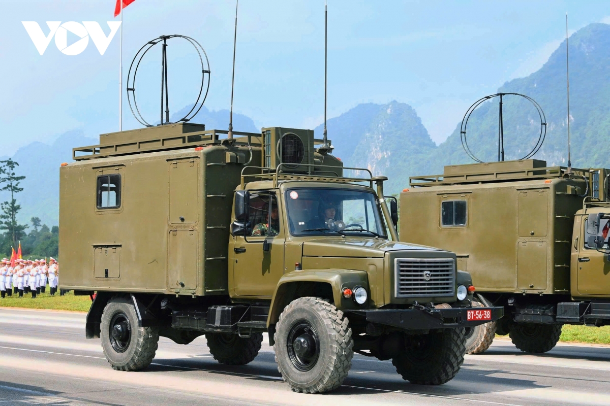 dàn vũ khí, khí tài lần đầu hợp luyện cùng khối diễu binh chuẩn bị đại lễ 2 9 hình ảnh 7 dan vu khi, khi tai lan dau hop luyen cung khoi dieu binh chuan bi dai le 2 9 hinh anh 7