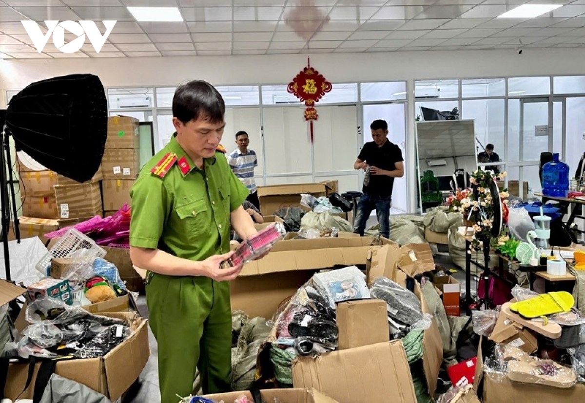lạng sơn ngăn chặn gian lận thương mại từ kho ngoại quan, hàng quá cảnh hình ảnh 4 lang son ngan chan gian lan thuong mai tu kho ngoai quan, hang qua canh hinh anh 4