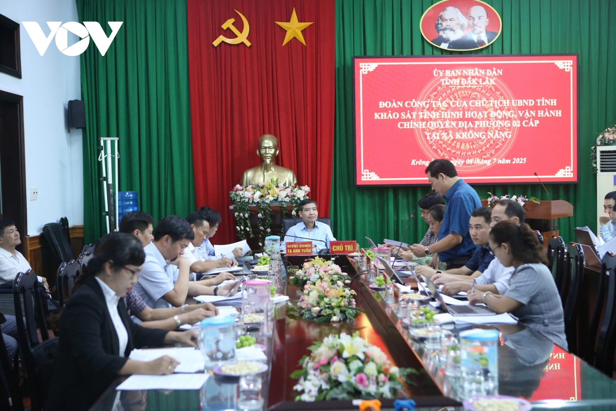 chủ tịch ubnd tỉnh Đắk lắk kiểm tra hoạt động chính quyền cấp xã hình ảnh 1 chu tich ubnd tinh Dak lak kiem tra hoat dong chinh quyen cap xa hinh anh 1