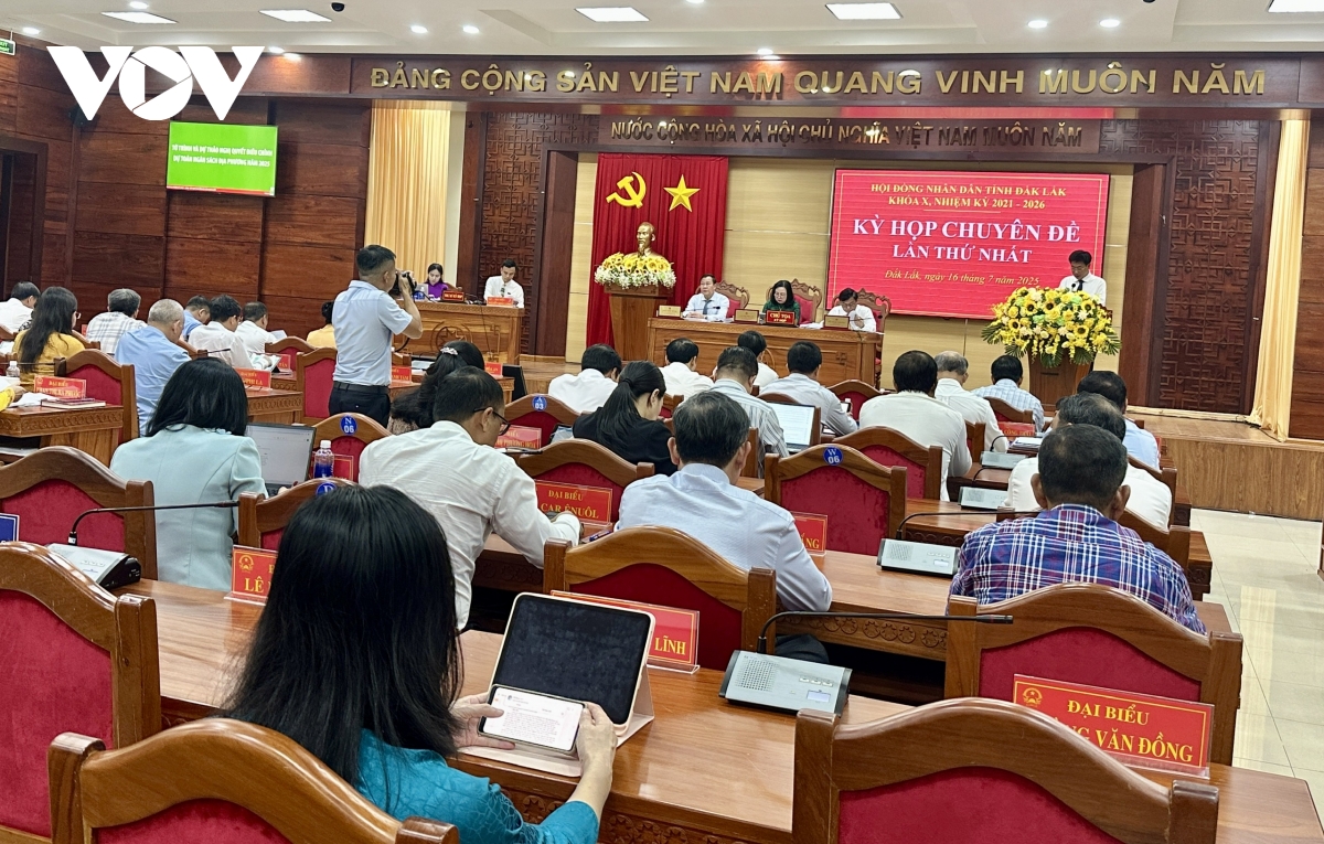 Đắk lắk khai mạc kỳ họp chuyên đề, quyết sách kịp thời cho chính quyền hai cấp hình ảnh 2 Dak lak khai mac ky hop chuyen de, quyet sach kip thoi cho chinh quyen hai cap hinh anh 2