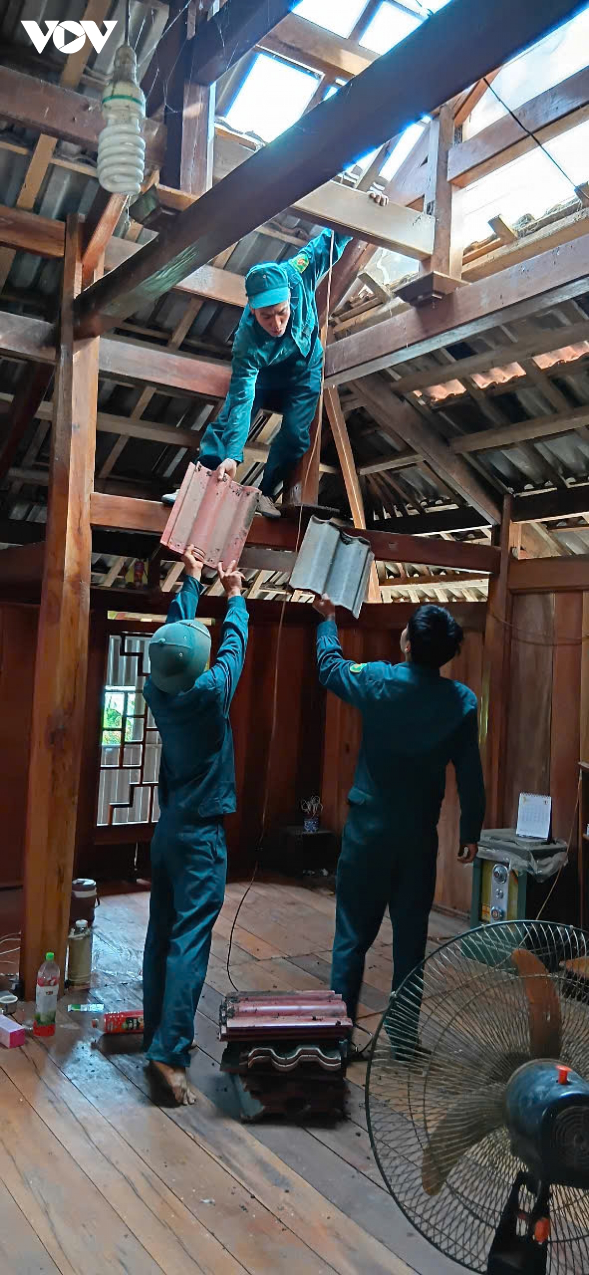 cập nhật bão số 3 Đảo bạch long vĩ tp hải phòng đang có gió giật cấp 9, mưa to, sóng lớn hình ảnh 6 cap nhat bao so 3 Dao bach long vi tp hai phong dang co gio giat cap 9, mua to, song lon hinh anh 6