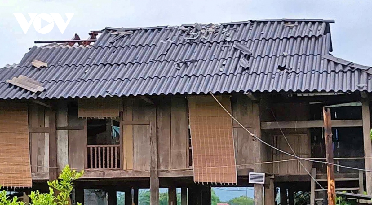 giông lốc chiều 19 7 gây sập nhà, hư hại nhiều tài sản tại lào cai hình ảnh 2 giong loc chieu 19 7 gay sap nha, hu hai nhieu tai san tai lao cai hinh anh 2