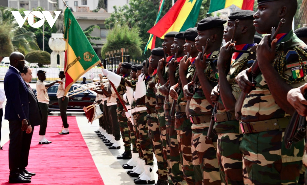 na chairman tran thanh man warmly welcomed in senegal on official visit picture 1 na chairman tran thanh man warmly welcomed in senegal on official visit picture 1