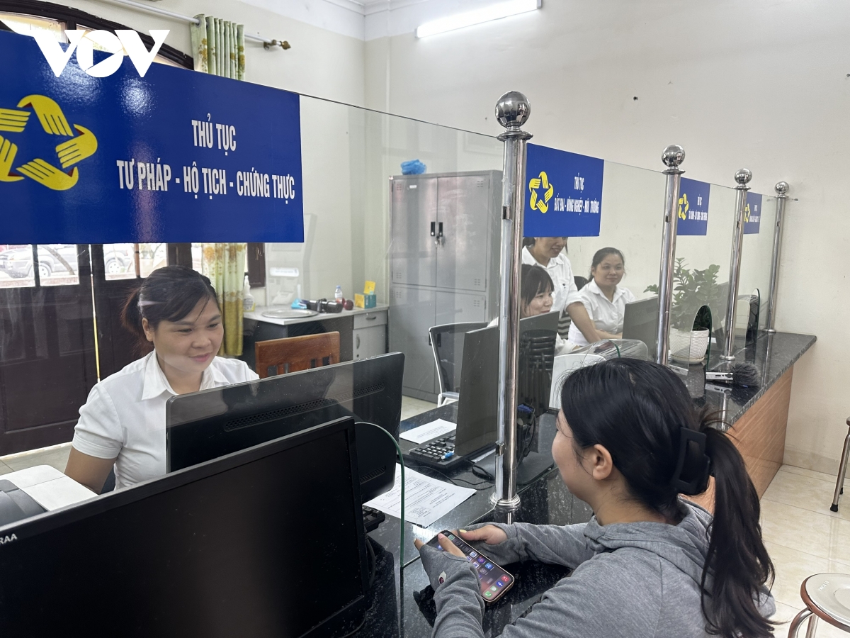 toàn cảnh ngày đầu vận hành chính quyền địa phương 2 cấp tại 34 tỉnh, thành phố hình ảnh 12 toan canh ngay dau van hanh chinh quyen dia phuong 2 cap tai 34 tinh, thanh pho hinh anh 12