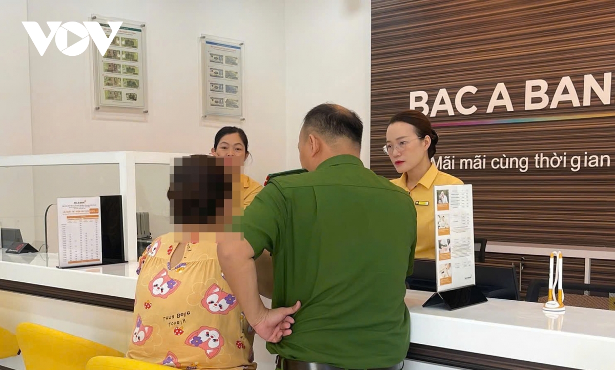 Kịp thời ngăn chặn người phụ nữ chuyển tiền lần 2 cho kẻ lừa đảo