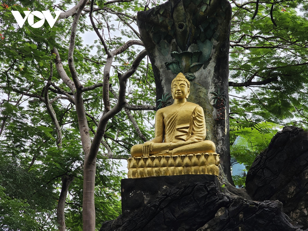 núi phousi nơi lý tưởng ngắm toàn cảnh cố đô luang prabang của lào hình ảnh 10 nui phousi noi ly tuong ngam toan canh co do luang prabang cua lao hinh anh 10