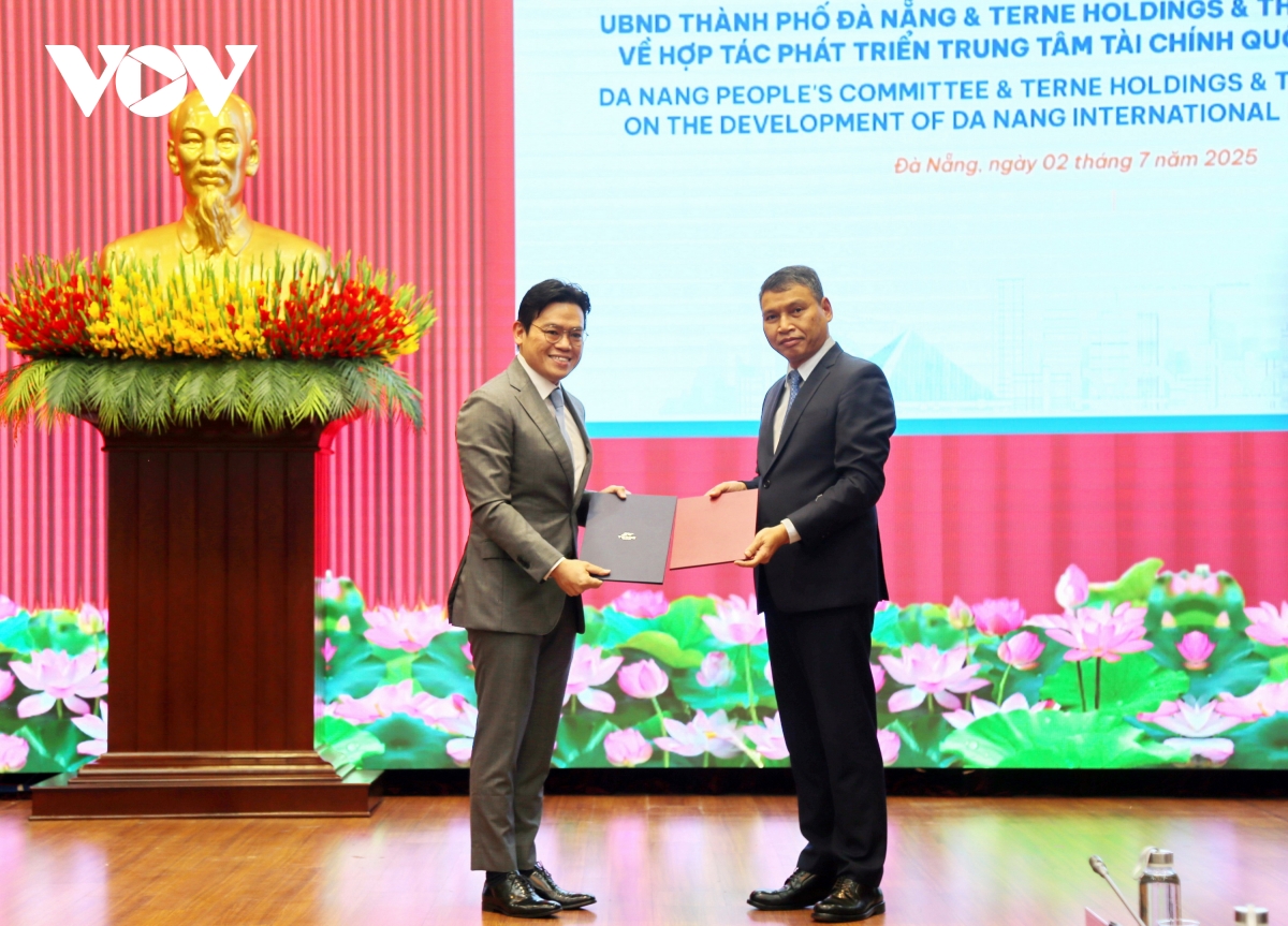Đà Nẵng ký hợp tác phát triển Trung tâm Tài chính Quốc tế với đối tác Singapore