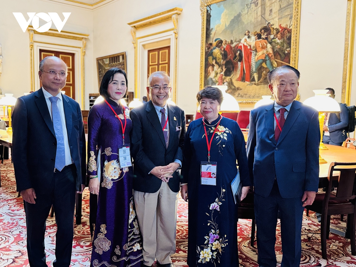 phó chủ tịch quốc hội tiếp xúc song phương tại Đại hội đồng apf-50 hình ảnh 2 pho chu tich quoc hoi tiep xuc song phuong tai Dai hoi dong apf-50 hinh anh 2