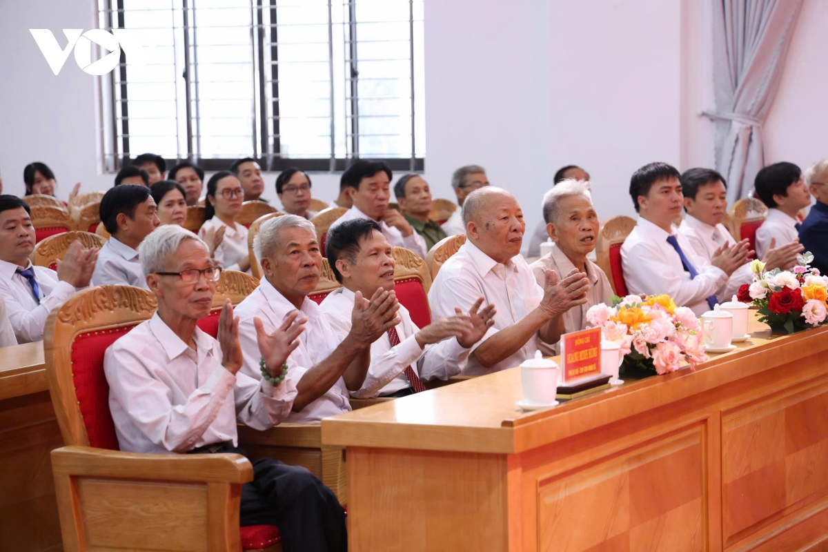 toàn cảnh ngày đầu vận hành chính quyền địa phương 2 cấp tại 34 tỉnh, thành phố hình ảnh 40 toan canh ngay dau van hanh chinh quyen dia phuong 2 cap tai 34 tinh, thanh pho hinh anh 40