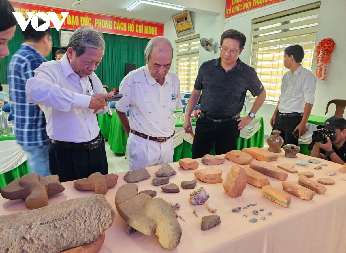 thêm nhiều bí ẩn được phát lộ tại di tích tháp đôi liễu cốc hình ảnh 1 them nhieu bi an duoc phat lo tai di tich thap doi lieu coc hinh anh 1