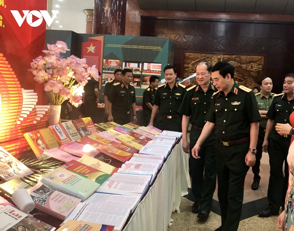 quân ủy trung ương tổng kết 10 năm thực hiện chỉ thị số 05 hình ảnh 1 quan uy trung uong tong ket 10 nam thuc hien chi thi so 05 hinh anh 1