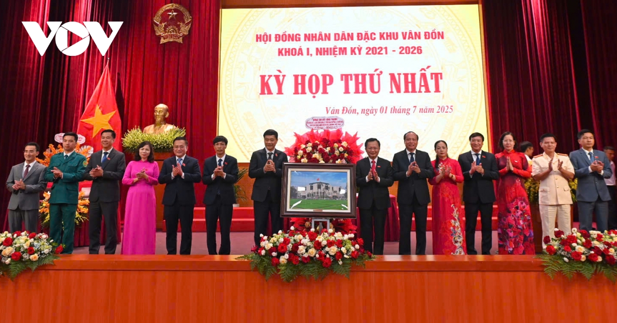 toàn cảnh ngày đầu vận hành chính quyền địa phương 2 cấp tại 34 tỉnh, thành phố hình ảnh 22 toan canh ngay dau van hanh chinh quyen dia phuong 2 cap tai 34 tinh, thanh pho hinh anh 22