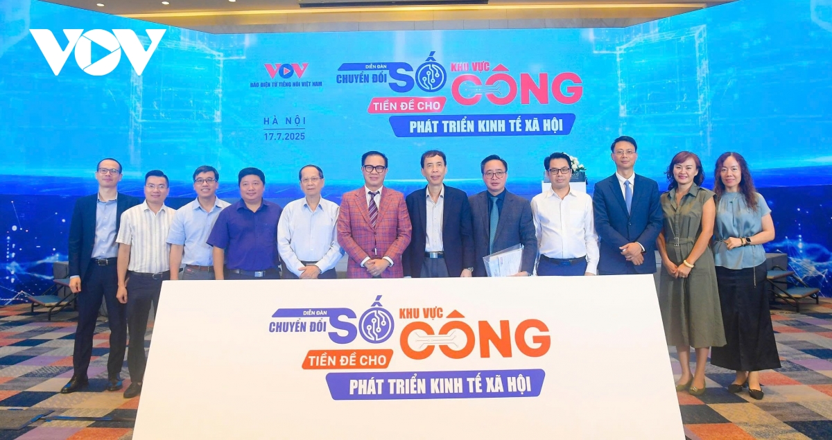 chuyển đổi số khu vực công là kiến tạo hệ sinh thái số cho toàn xã hội hình ảnh 1 chuyen doi so khu vuc cong la kien tao he sinh thai so cho toan xa hoi hinh anh 1