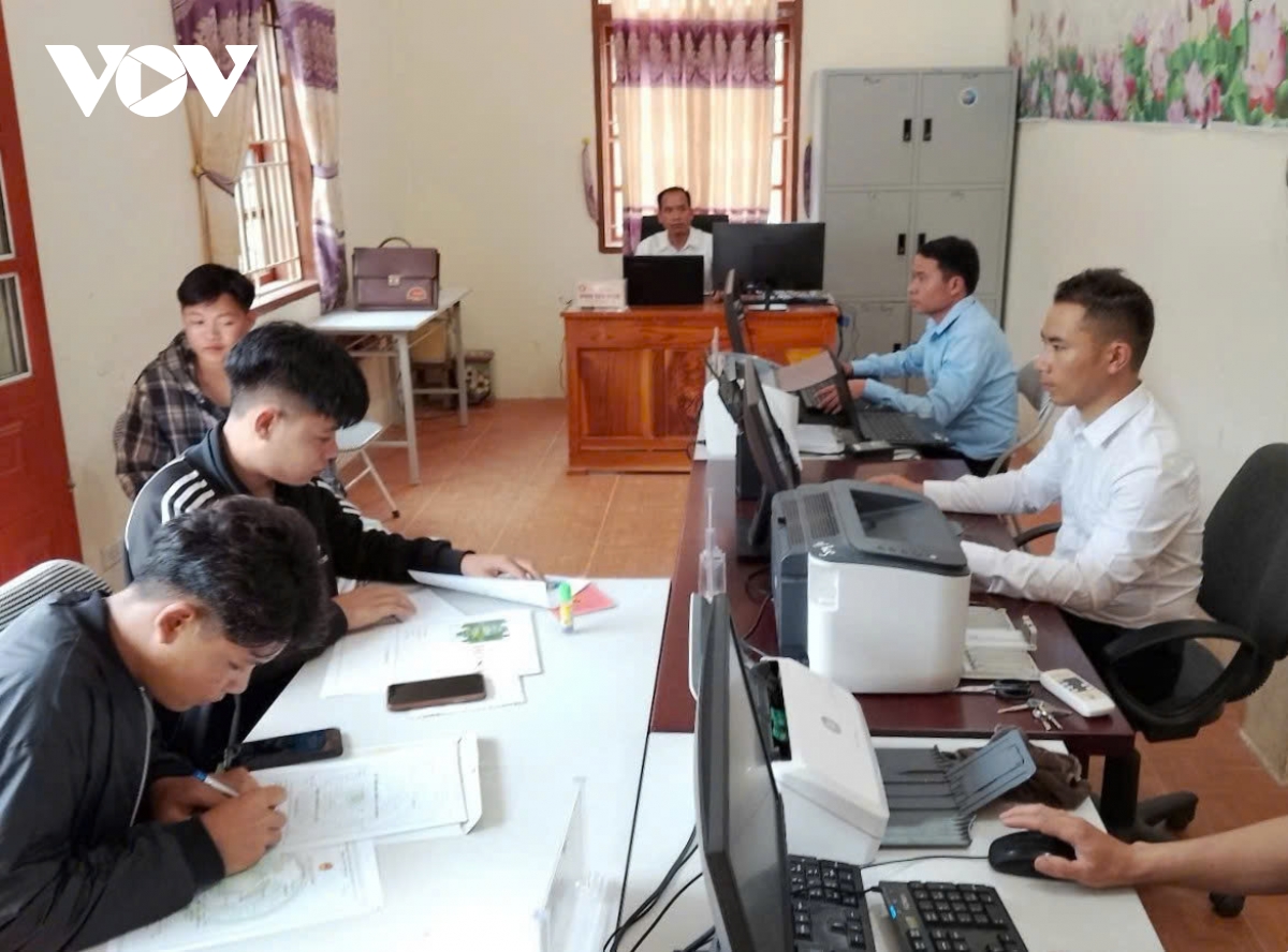 toàn cảnh ngày đầu vận hành chính quyền địa phương 2 cấp tại 34 tỉnh, thành phố hình ảnh 44 toan canh ngay dau van hanh chinh quyen dia phuong 2 cap tai 34 tinh, thanh pho hinh anh 44