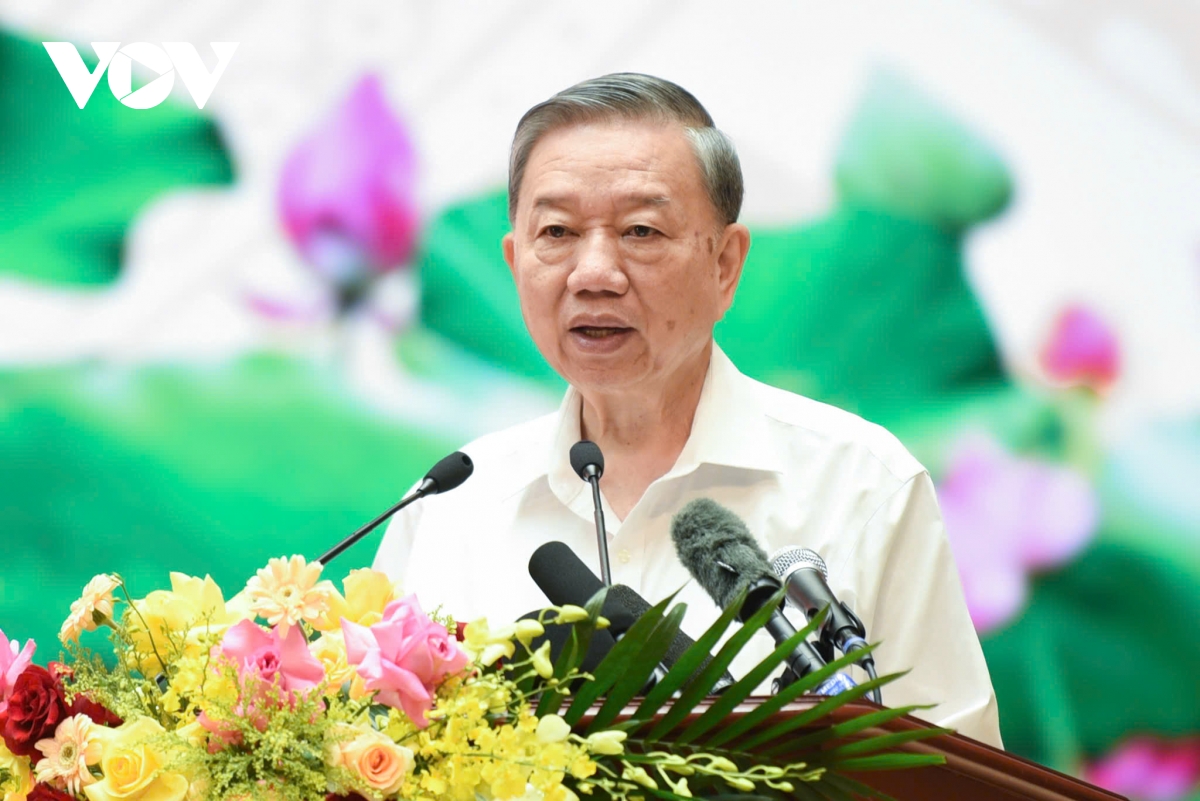 tong bi thu mai mai tri an nguoi co cong voi cach mang hinh anh 1