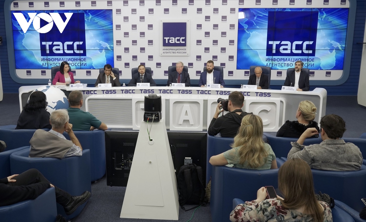 giải thưởng văn học brics - dấu ấn quốc tế mới kết nối văn chương các châu lục hình ảnh 1 giai thuong van hoc brics - dau an quoc te moi ket noi van chuong cac chau luc hinh anh 1