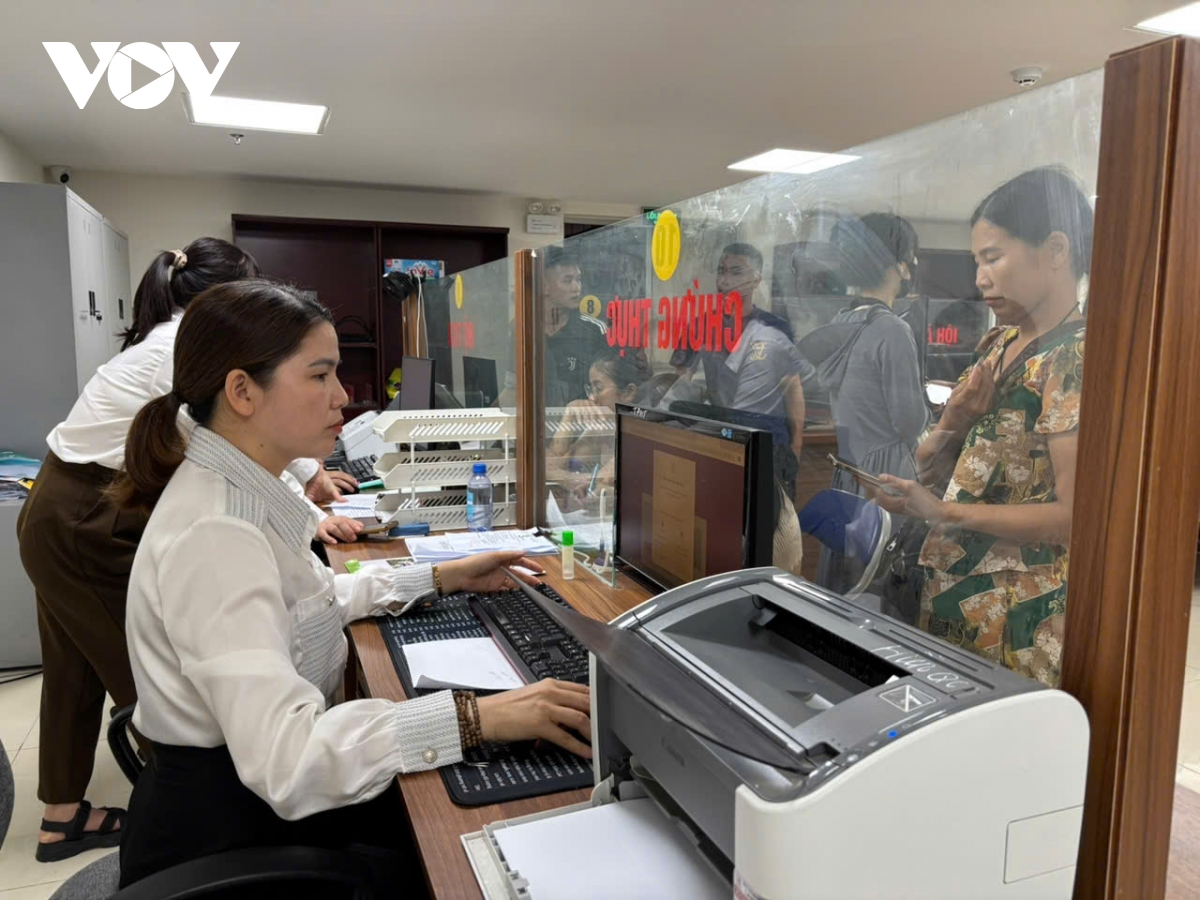 toàn cảnh ngày đầu vận hành chính quyền địa phương 2 cấp tại 34 tỉnh, thành phố hình ảnh 57 toan canh ngay dau van hanh chinh quyen dia phuong 2 cap tai 34 tinh, thanh pho hinh anh 57