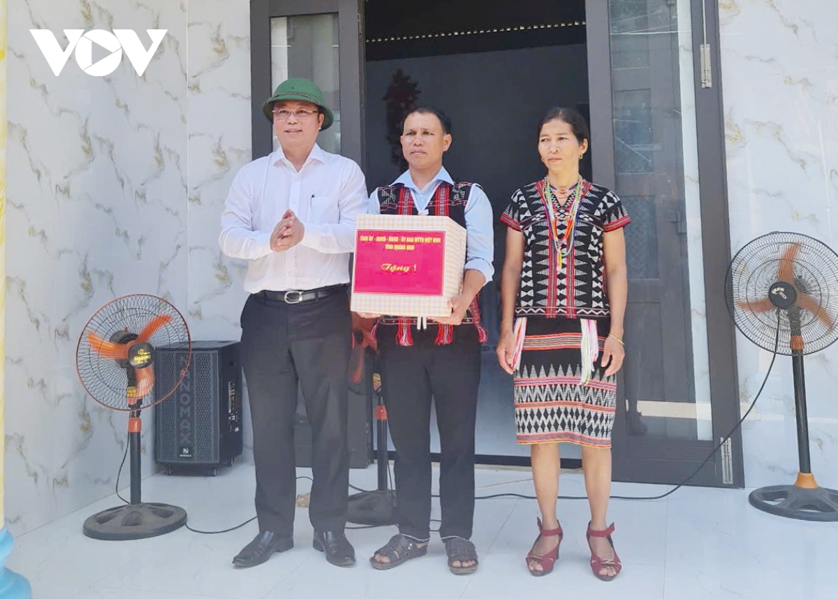 Đà nẵng khẩn trương về đích xoá nhà tạm, nhà dột nát hình ảnh 3 Da nang khan truong ve dich xoa nha tam, nha dot nat hinh anh 3