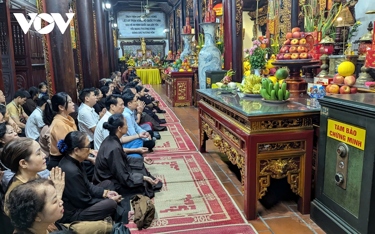 chuông trống bát nhã vang trên 18.000 chùa cầu quốc thái dân an hình ảnh 8 chuong trong bat nha vang tren 18.000 chua cau quoc thai dan an hinh anh 8