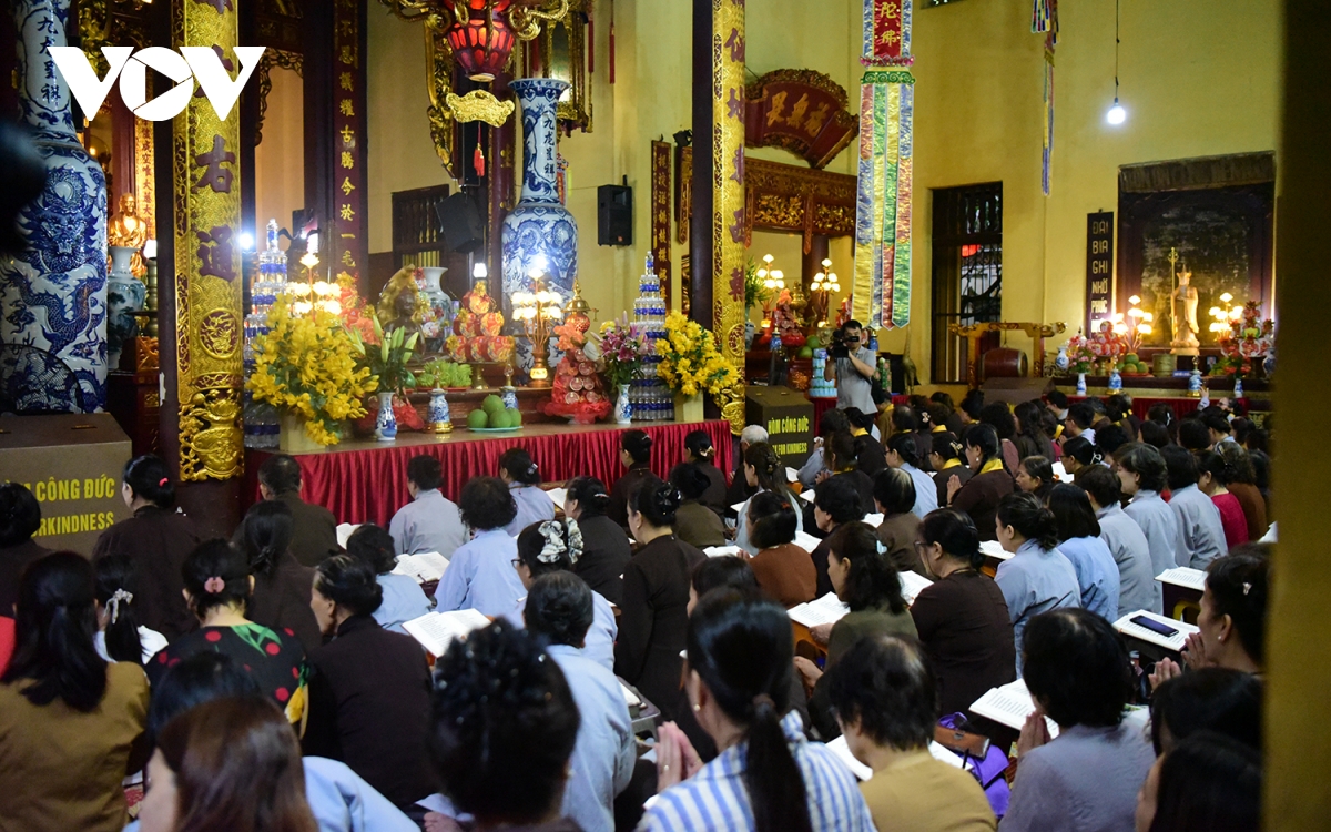 chuông trống bát nhã vang trên 18.000 chùa cầu quốc thái dân an hình ảnh 6 chuong trong bat nha vang tren 18.000 chua cau quoc thai dan an hinh anh 6