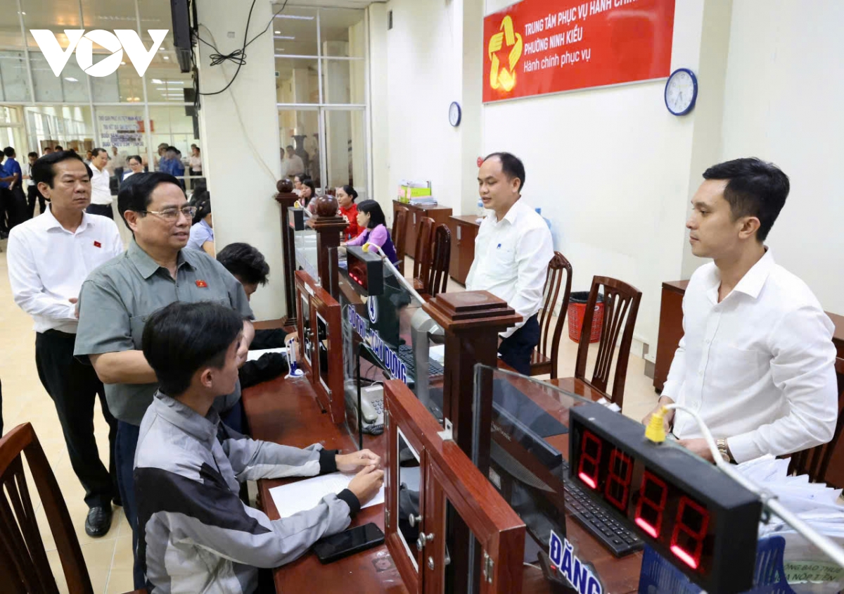 Xã, phường nỗ lực vượt khó để vận hành thông suốt