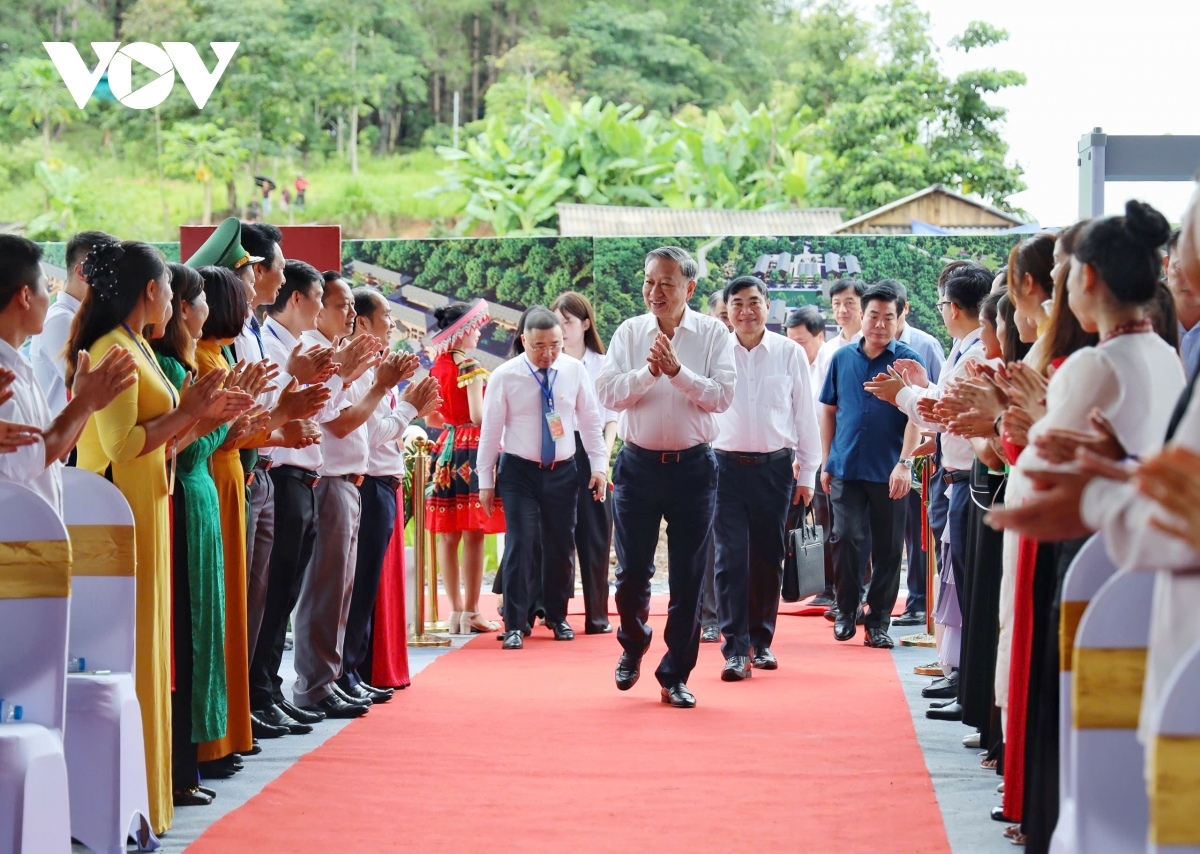 tong bi thu to lam cong trinh cua long dan khong duoc de cham tre dan trai hinh anh 1