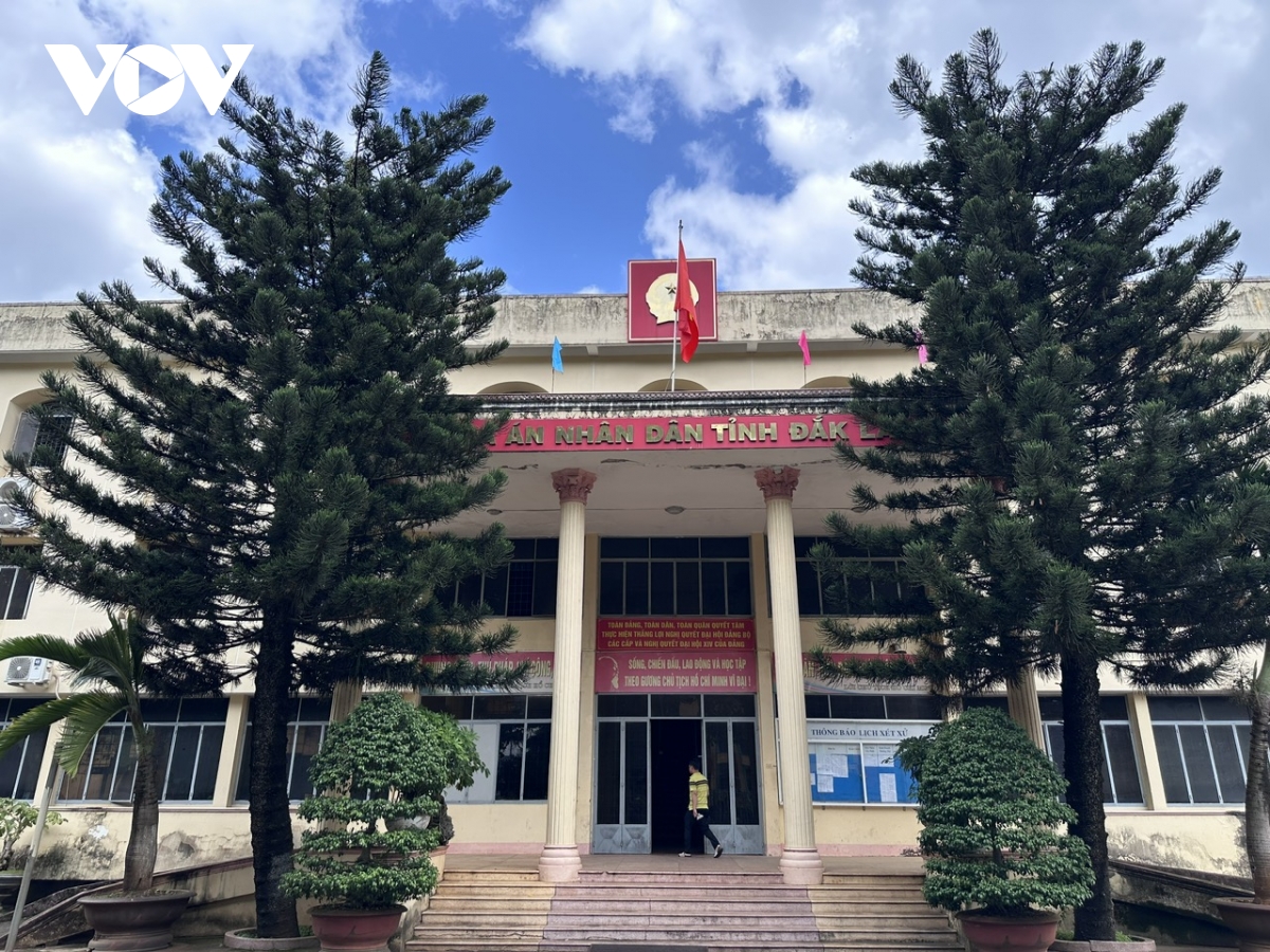 bắt một thẩm phán tand tỉnh Đắk lắk vì môi giới hối lộ hình ảnh 1 bat mot tham phan tand tinh Dak lak vi moi gioi hoi lo hinh anh 1