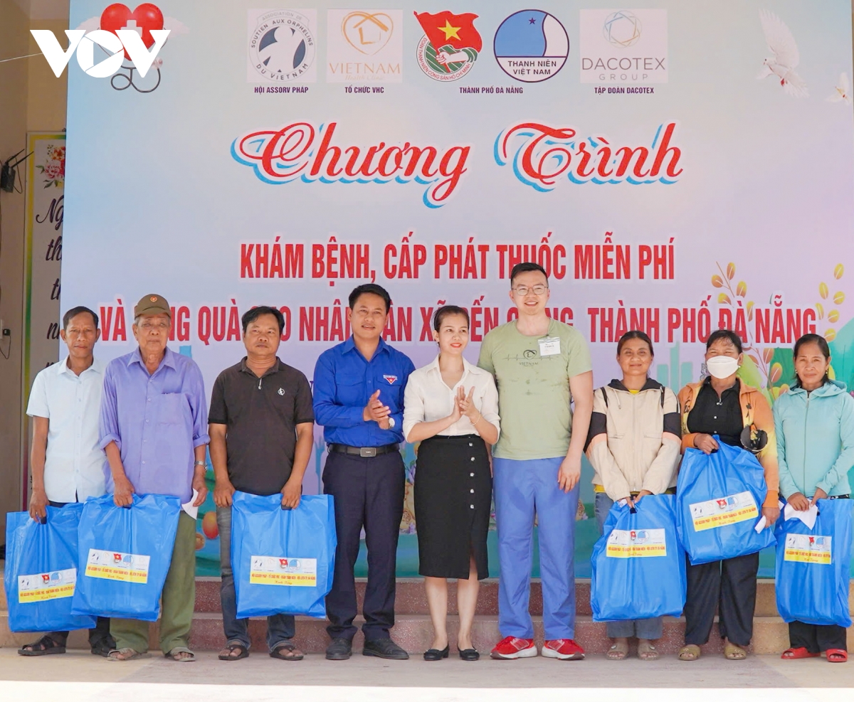 Hơn 1.000 người dân miền núi thành phố Đà Nẵng được khám bệnh miễn phí