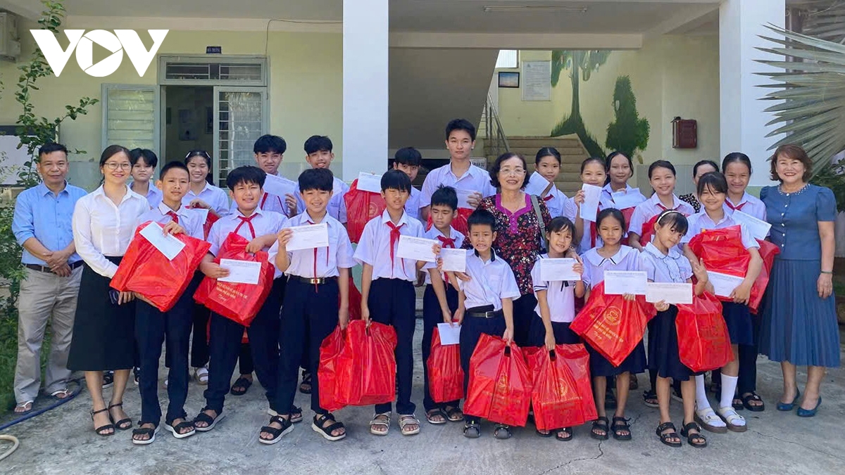 Đà nẵng hơn 100 tỷ đồng chăm lo trẻ em hoàn cảnh đặc biệt khó khăn hình ảnh 1 Da nang hon 100 ty dong cham lo tre em hoan canh dac biet kho khan hinh anh 1