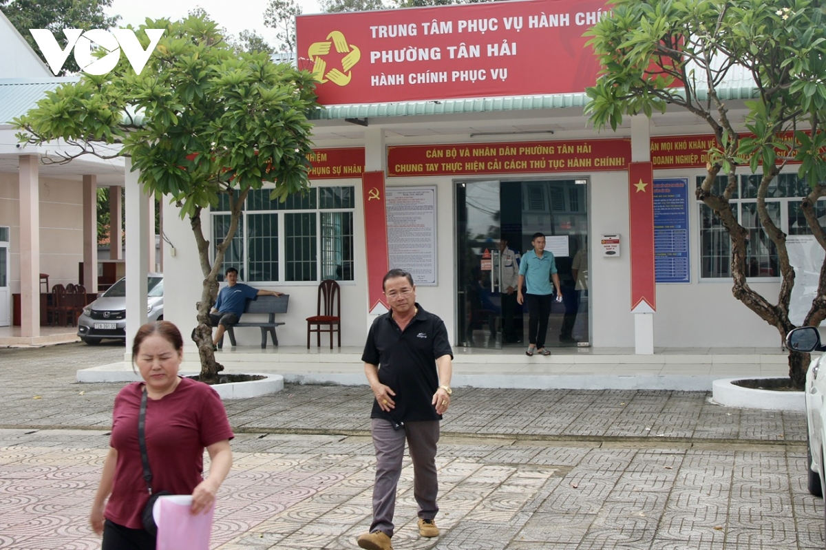 bộ máy chính quyền cơ sở hoạt động ổn định, gần dân hơn hình ảnh 1 bo may chinh quyen co so hoat dong on dinh, gan dan hon hinh anh 1