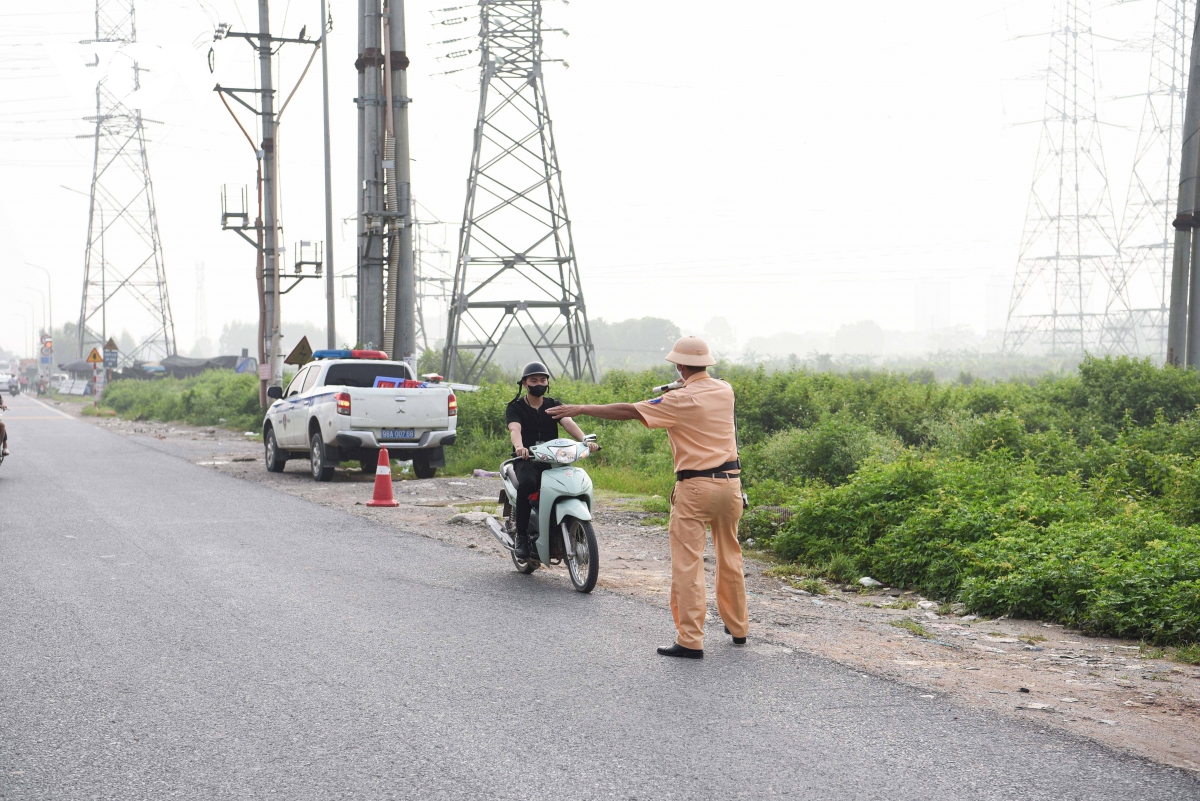 bắc ninh xử lý tình trạng ùn tắc giao thông tại đường gom qua kcn quang châu hình ảnh 10 bac ninh xu ly tinh trang un tac giao thong tai duong gom qua kcn quang chau hinh anh 10