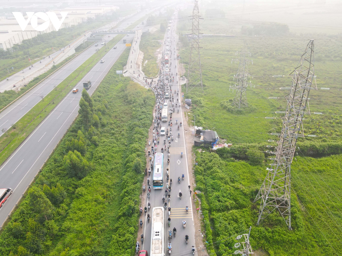 bắc ninh xử lý tình trạng ùn tắc giao thông tại đường gom qua kcn quang châu hình ảnh 12 bac ninh xu ly tinh trang un tac giao thong tai duong gom qua kcn quang chau hinh anh 12