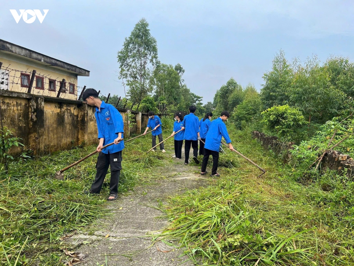 thanh nien bac ninh giup dan chu dong ung pho con bao so 3 hinh anh 1