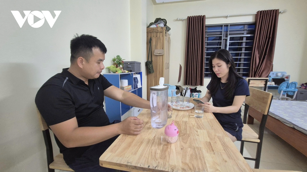 Cán bộ thuê nhà, chuyển gia đình tới nơi làm việc mới sau hợp nhất tỉnh