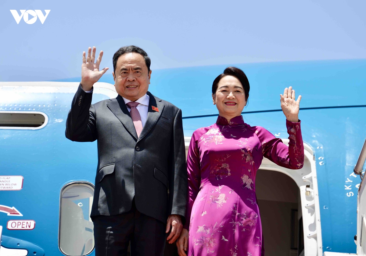 chu tich quoc hoi tran thanh man va phu nhan bat dau tham chinh thuc senegal hinh anh 1