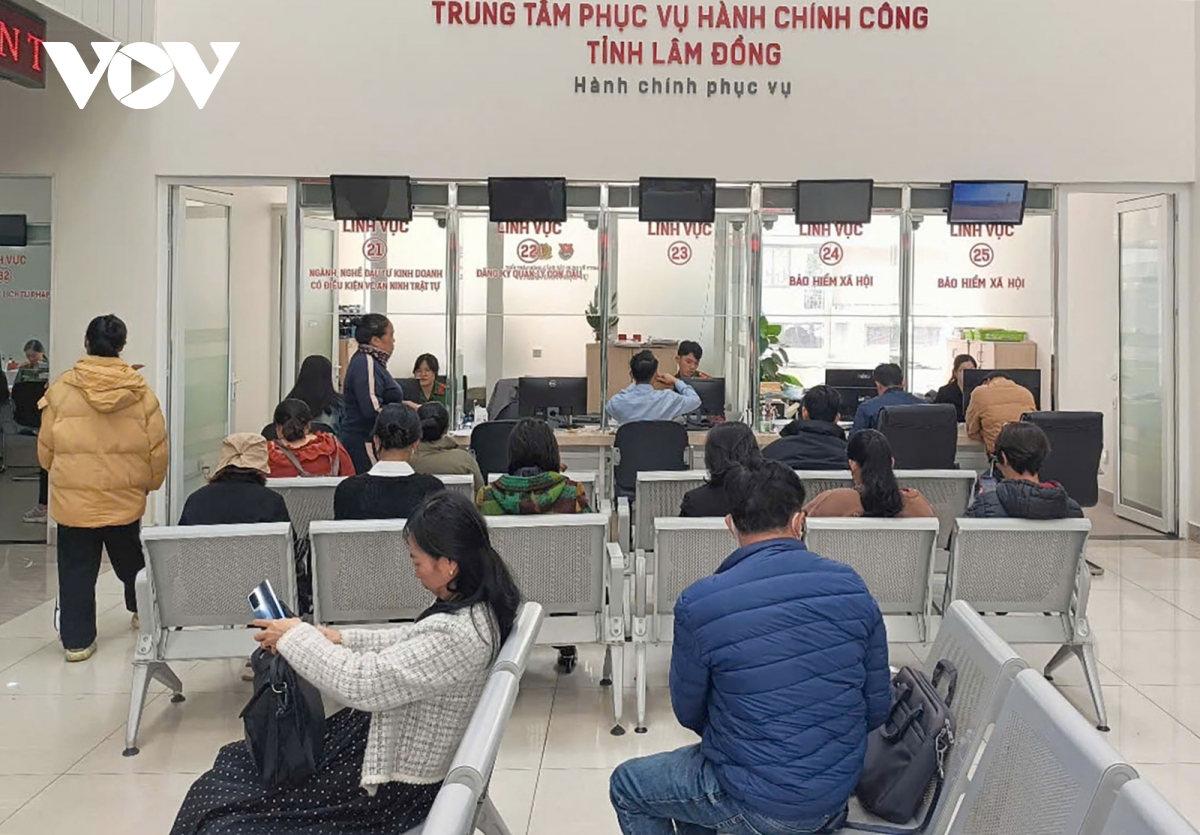 lâm Đồng đứng thứ 7 cả nước về giải quyết thủ tục hành chính hình ảnh 1 lam Dong dung thu 7 ca nuoc ve giai quyet thu tuc hanh chinh hinh anh 1