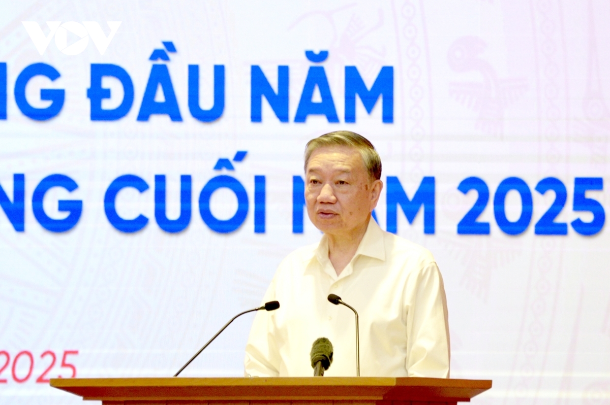 Tổng Bí thư: Chuyển đổi số là cầu nối sống còn giữa tỉnh và xã trong mô hình mới