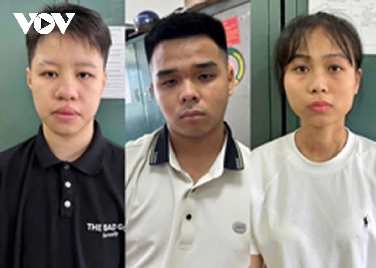 Nóng 24h: Bắt băng nhóm lừa 'việc nhẹ lương cao', cướp tiền người xin việc