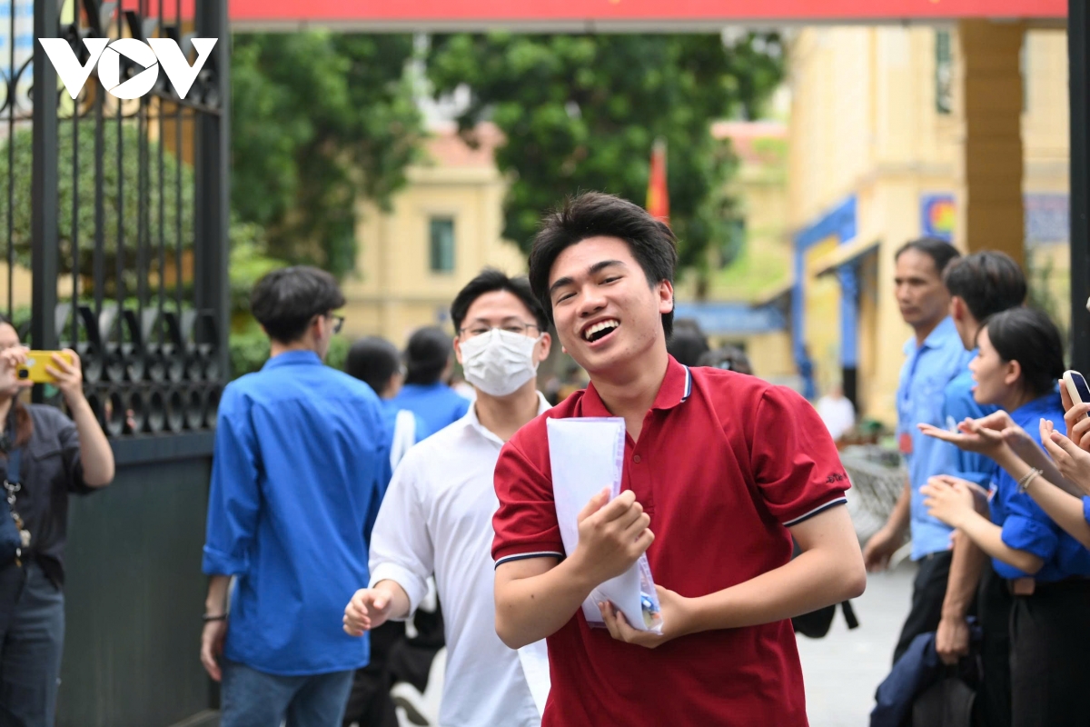 tra cuu diem thi chinh thuc ky thi tot nghiep thpt 2025 tren vov.vn hinh anh 1