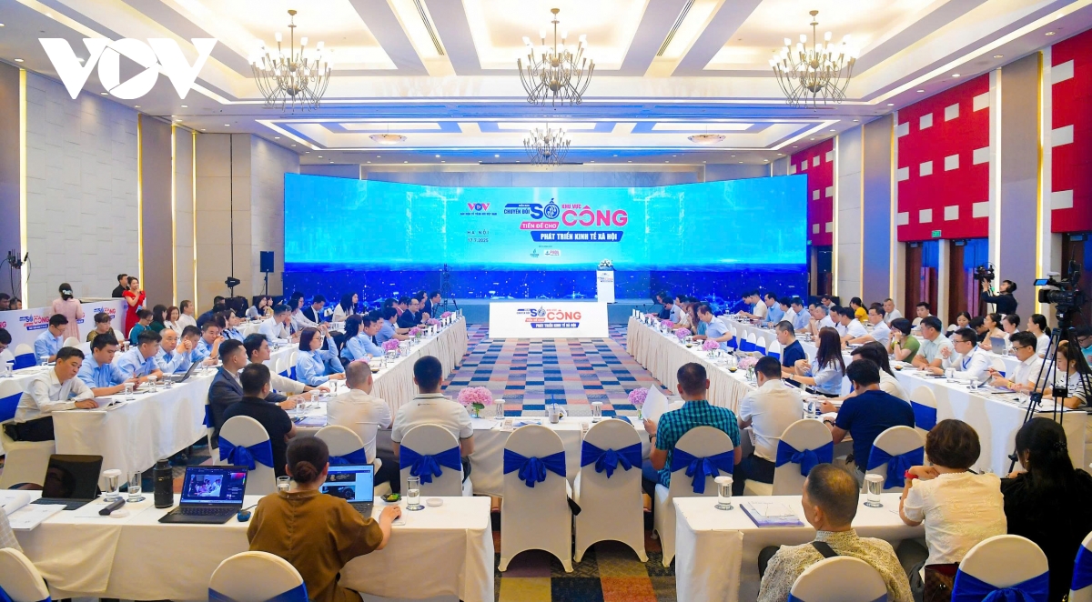Toàn cảnh Diễn đàn chuyển đổi số khu vực công - Tiền đề phát triển kinh tế xã hội