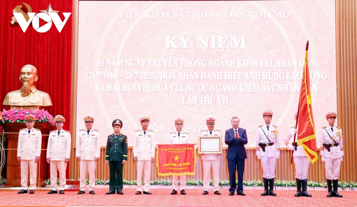 vien ksnd toi cao don nhan danh hieu anh hung lao dong hinh anh 3