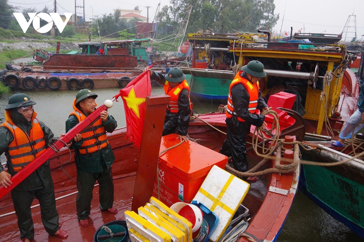 biên phòng ninh bình thành lập 4 đoàn kiểm tra công tác chống bão tại các điểm xung yếu hình ảnh 2 bien phong ninh binh thanh lap 4 doan kiem tra cong tac chong bao tai cac diem xung yeu hinh anh 2