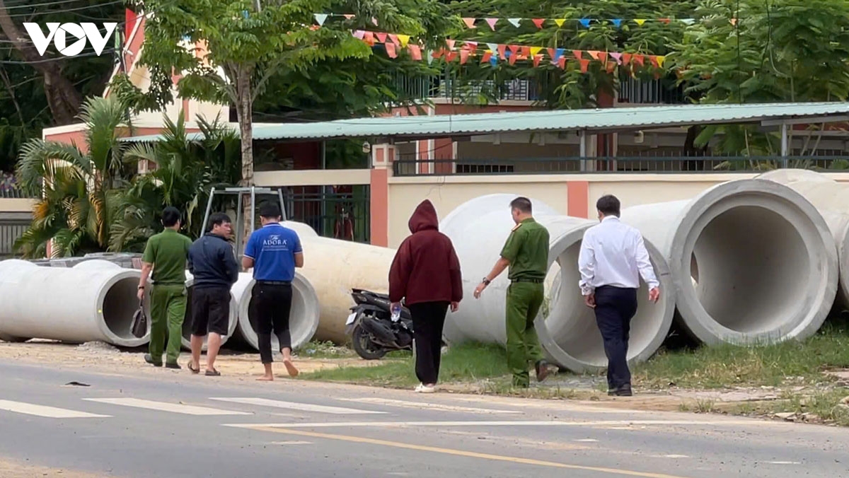 nguoi dan ong tu vong duoi ho cong trinh o tp.hcm hinh anh 1