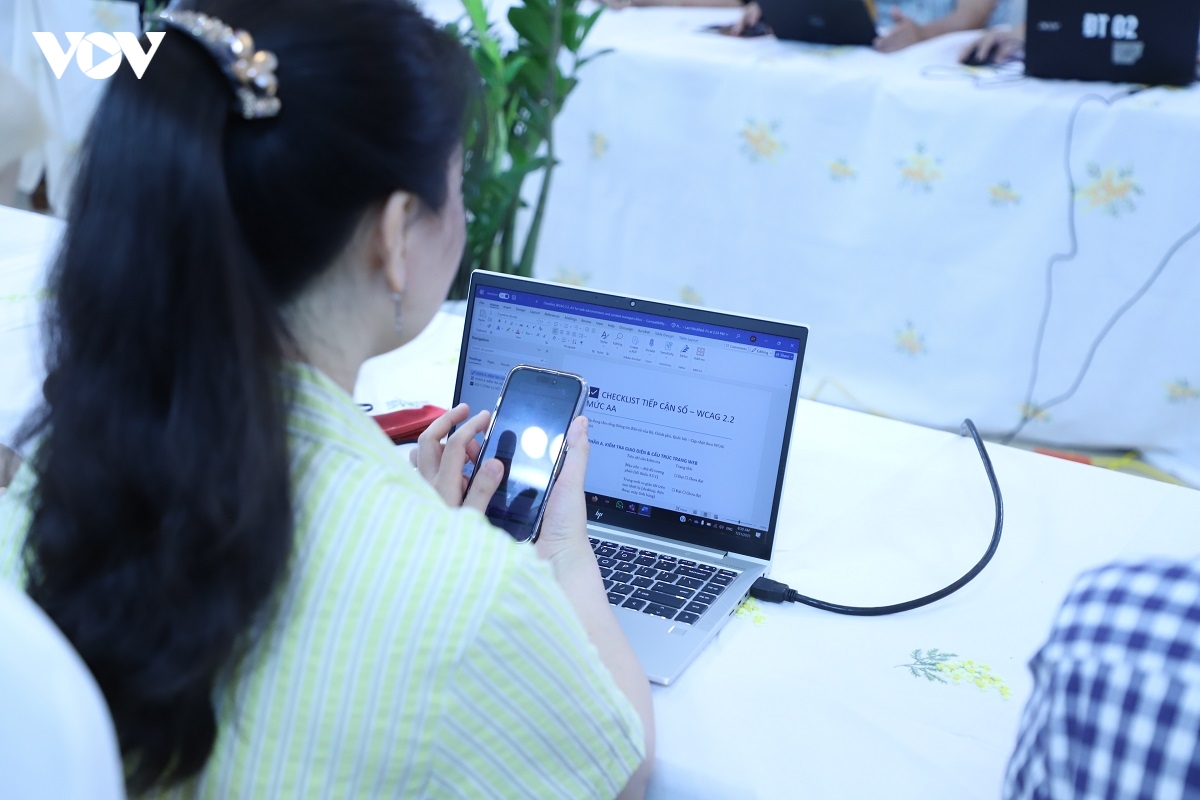tang kha nang tiep can cho nguoi khuyet tat trong dich vu cong so hinh anh 1