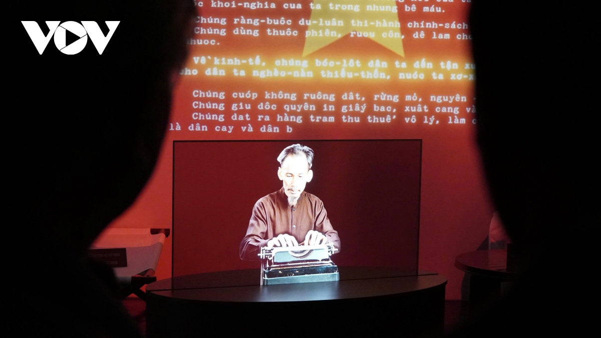 gan bien di tich noi chu tich ho chi minh viet ban tuyen ngon Doc lap hinh anh 10