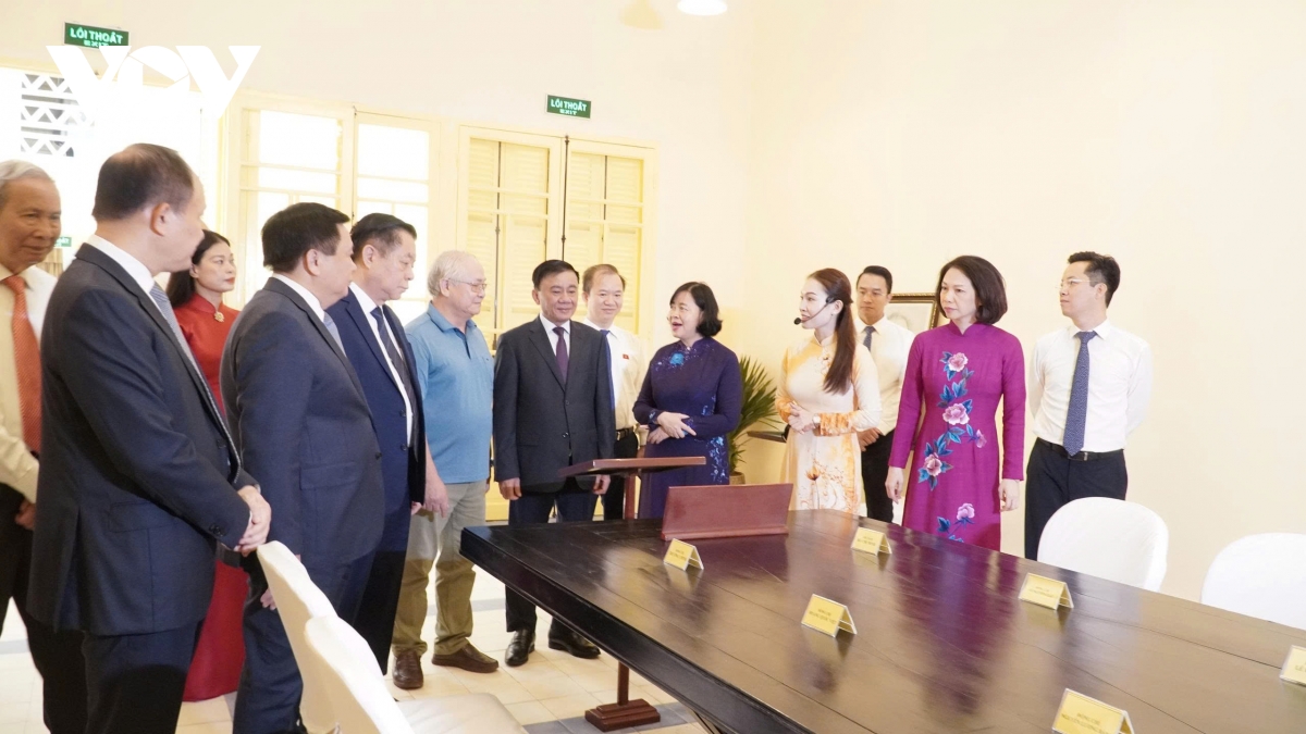 gan bien di tich noi chu tich ho chi minh viet ban tuyen ngon Doc lap hinh anh 4