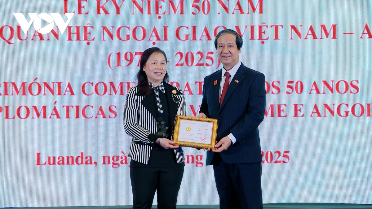 chu tich nuoc du le ky niem 50 nam thiet lap quan he ngoai giao viet nam - angola hinh anh 4