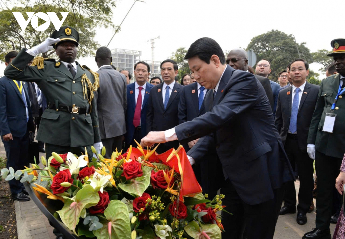 chu tich nuoc luong cuong dat hoa tai tuong bac ho o luanda hinh anh 3