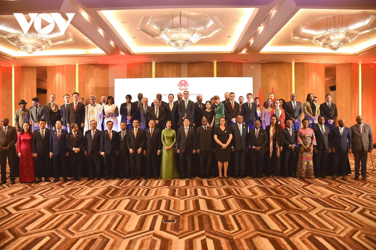 chu tich nuoc du le ky niem 50 nam thiet lap quan he ngoai giao viet nam - angola hinh anh 6