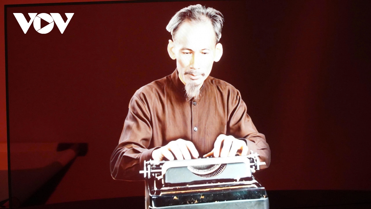 gan bien di tich noi chu tich ho chi minh viet ban tuyen ngon Doc lap hinh anh 7